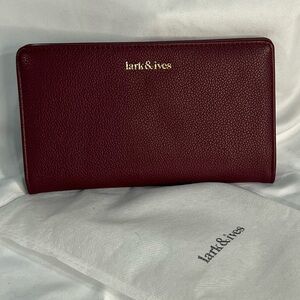 Lark & Ives Vegan leather wallet